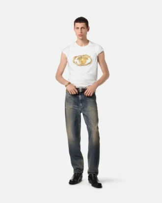 Broderad Buckle Crest-T-shirt