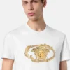 Broderad Buckle Crest-T-shirt