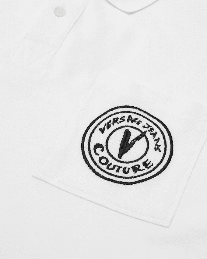 Broderad polotröja med V-Emblem Broderad polotröja med V-Emblem