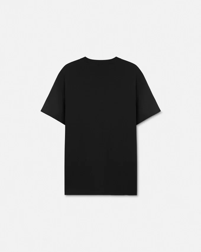 Broderad T-shirt med V-Emblem Broderad T-shirt med V-Emblem