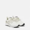 Dynamiska sneakers med logo Dynamiska sneakers med logo