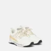 Dynamiska sneakers med logo Dynamiska sneakers med logo