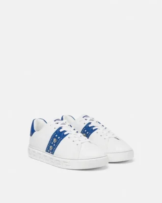 Greca-smyckade sneakers