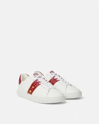 Greca-smyckade sneakers