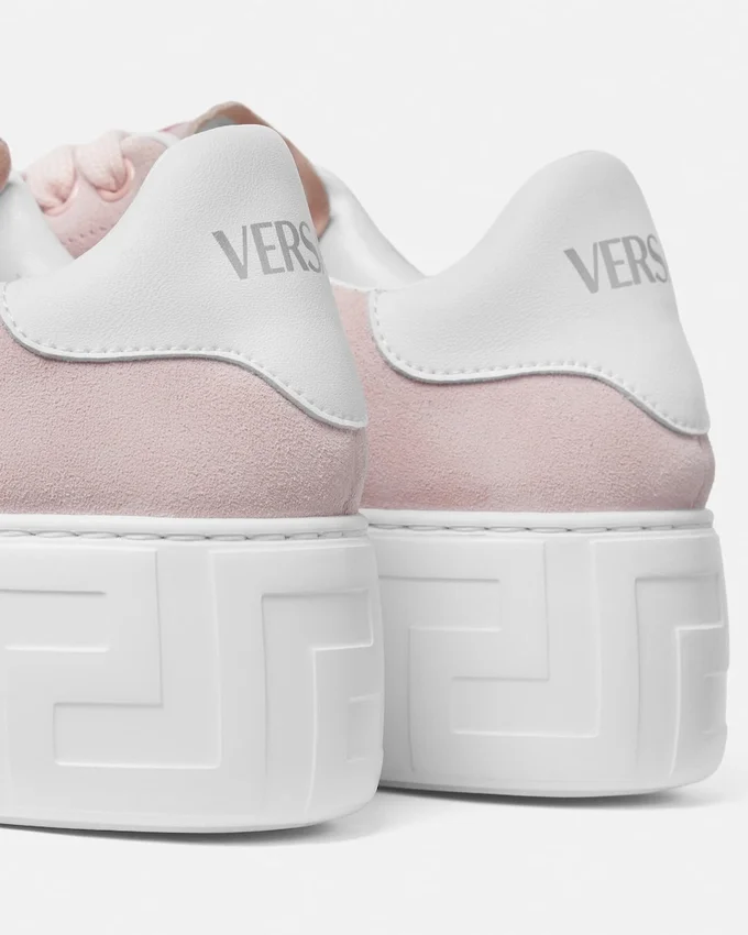 La Greca sneakers i mocka med platå La Greca sneakers i mocka med platå
