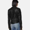 Läderjacka i bikerstil Läderjacka i bikerstil