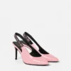 Logo Scarlett Lackerade pumps med rem bak Logo Scarlett Lackerade pumps med rem bak