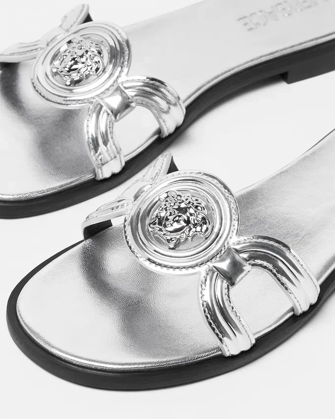 Medusa 95 Metallic Flat Sandals Medusa 95 Metallic Flat Sandals