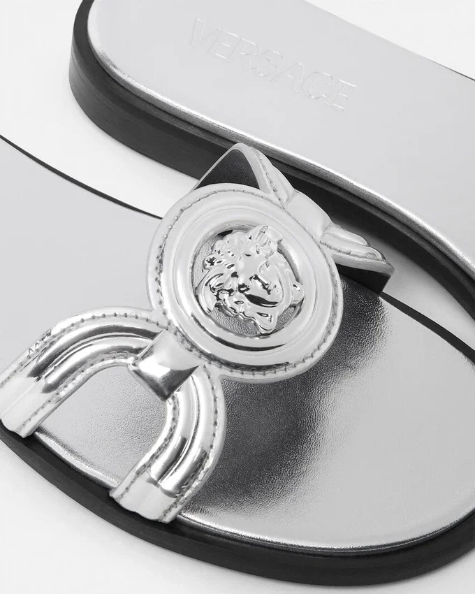 Medusa 95 Metallic Flat Sandals Medusa 95 Metallic Flat Sandals