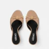 Opera Bow Patent Mules 85 mm Opera Bow Patent Mules 85 mm