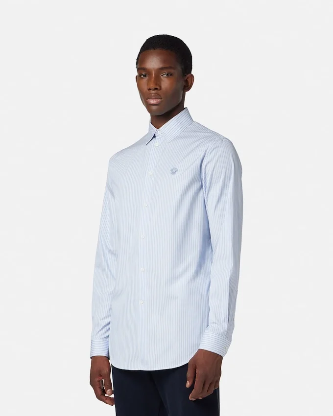 Randig slim fit-skjorta i bomullspoplin Randig slim fit-skjorta i bomullspoplin