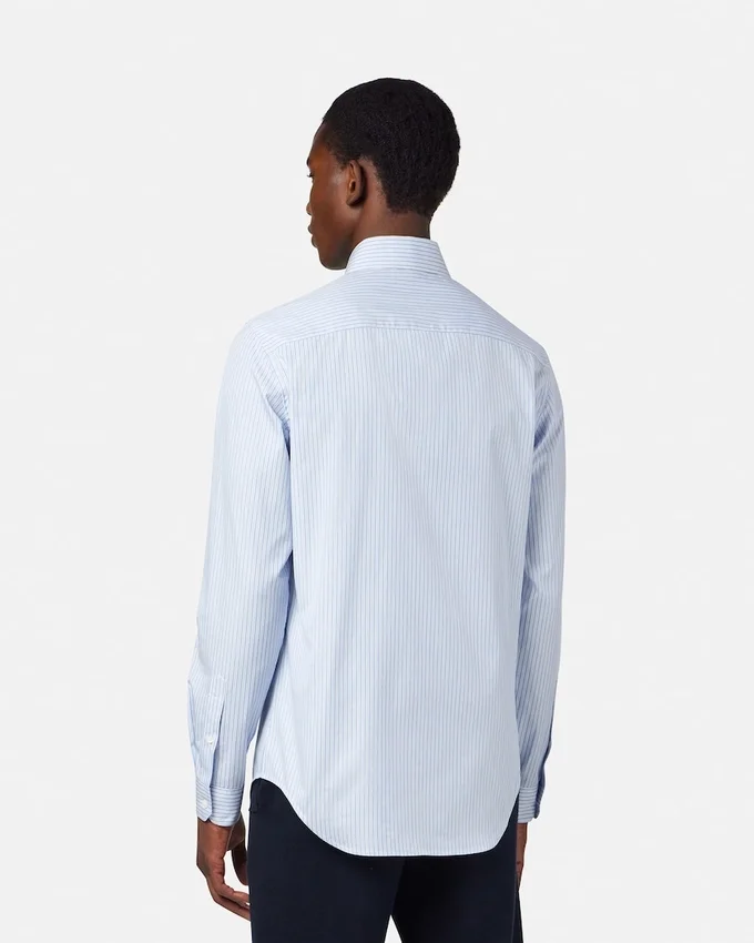 Randig slim fit-skjorta i bomullspoplin Randig slim fit-skjorta i bomullspoplin
