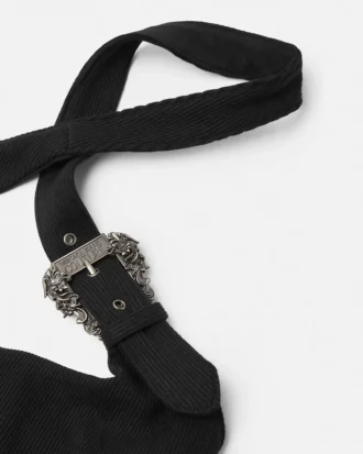 Ribbad topp med barock spänne Ribbad topp med barock spänne