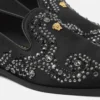Satin-tofflor med Medusa-dekor Satin-tofflor med Medusa-dekor