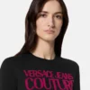 T-shirt med institutionellt logo