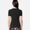 T-shirt med institutionellt logo