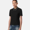 Top i satin med nitar