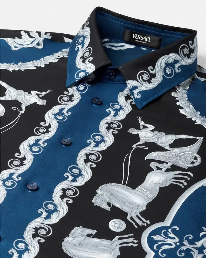Tryckt skjorta i silkes-twill Tryckt skjorta i silkes-twill